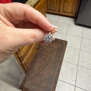 Elegant Silver Women's Ring